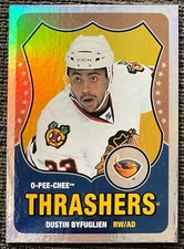 2010-11 DUSTIN BYFUGLIEN O-PEE-CHEE RETRO RAINBOW PARALLEL #131 BLACKHAWKS