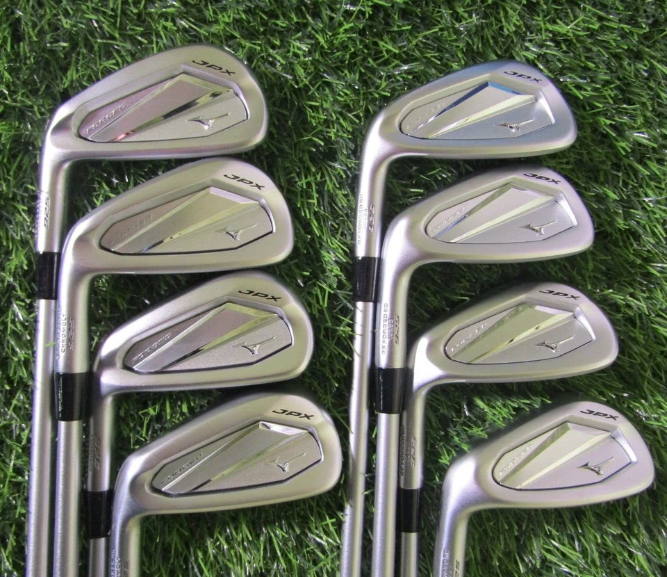 Mint LH Mizuno JPX 925 Forged Iron Set 4-GW KBS C-Taper Tour Lite 110 Stiff Std. - Image 1 of 4