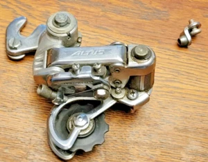 Vintage Shimano Altus Schaltwerk kurze Reichweite silber von 1975 Schwinn 10-Sp - Bild 1 von 10