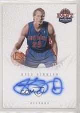 2011-12 Past & Present Redemption Draft Pick Auto Kyle Singler #29 Auto
