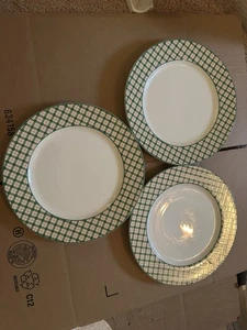 3 ATEMBERAUBENDE Fitz & Floyd Tattersall grün rot Tartan Essteller 10 3/8" - Bild 1 von 4