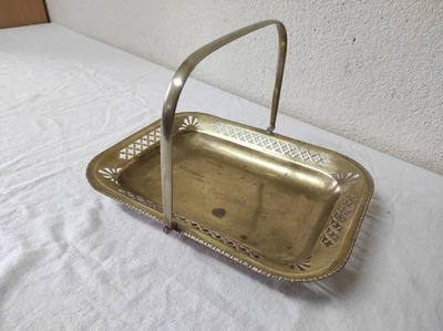 Ancienne Corbeille, Coupelle en laiton 25,5 x 19cm - Photo 1/4