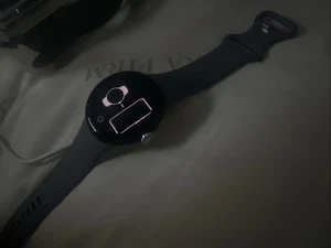 Google Pixel Watch GWT9R Polished Silver LTE 41MM W046093 - Photo 1 sur 4