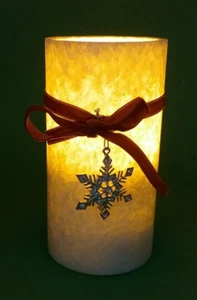 The Amazing Flameless Xmas Scented Vanilla Candle Wax Pillar w/Snowflake Jewelry - Picture 1 of 8