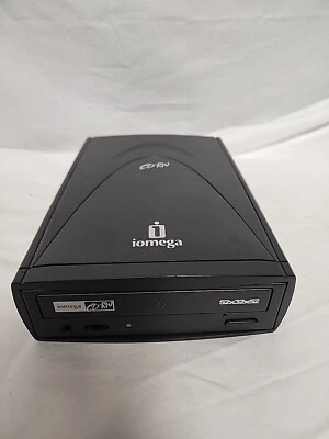 IOMEGA 52x32x52x CD-RW USB 2.0 External Drive for PC & Mac, CD Read/Write Drive. - Image 1 of 4