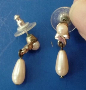 Vintage MONET Faux Pearl Drop Earrings - Picture 1 of 3