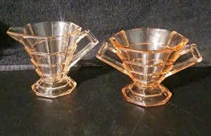 VINTAGE INDIAN GLASS PINK DEPRESSION SUGAR & CREAMER SET 4"TALL - Picture 1 of 12