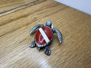 Big Blue Pewter Turtle Pin Diver Down Flag - Picture 1 of 2