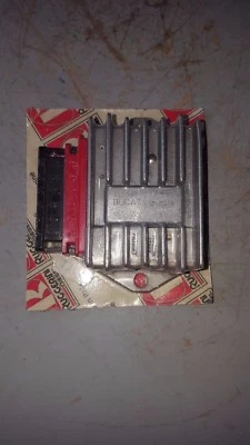 杜卡迪,鲁杰里尼电压调节器,24 伏,343645 — 第 1/4 张图片