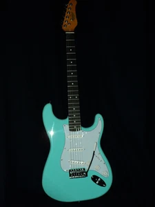OSCAR SCHMIDT 0S300 STRAT REPLICA -SAME SPECS -TURQOUISE- AGED MAPLE NECK -NEW - Picture 1 of 7