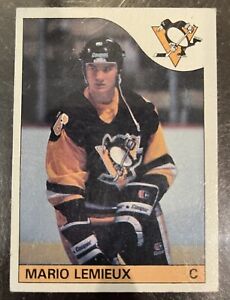 1985 Topps Mario Lemieux RC #9 Rookie Card NHL Penguins