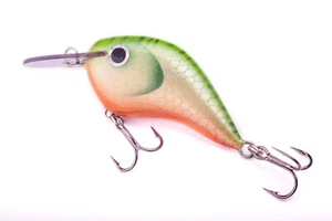 Handmade Wooden Fishing Lure Light Crankbait Fishing Green Yellow 40mm - Picture 1 of 6