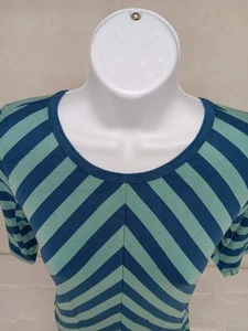 Lularoe Womens Medium Blue Two Tone Striped Super Soft Stretch Fun Top - Picture 1 of 12