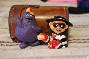 McDonald's Grimace Magnet and Hamburglar - Picture 1 of 2