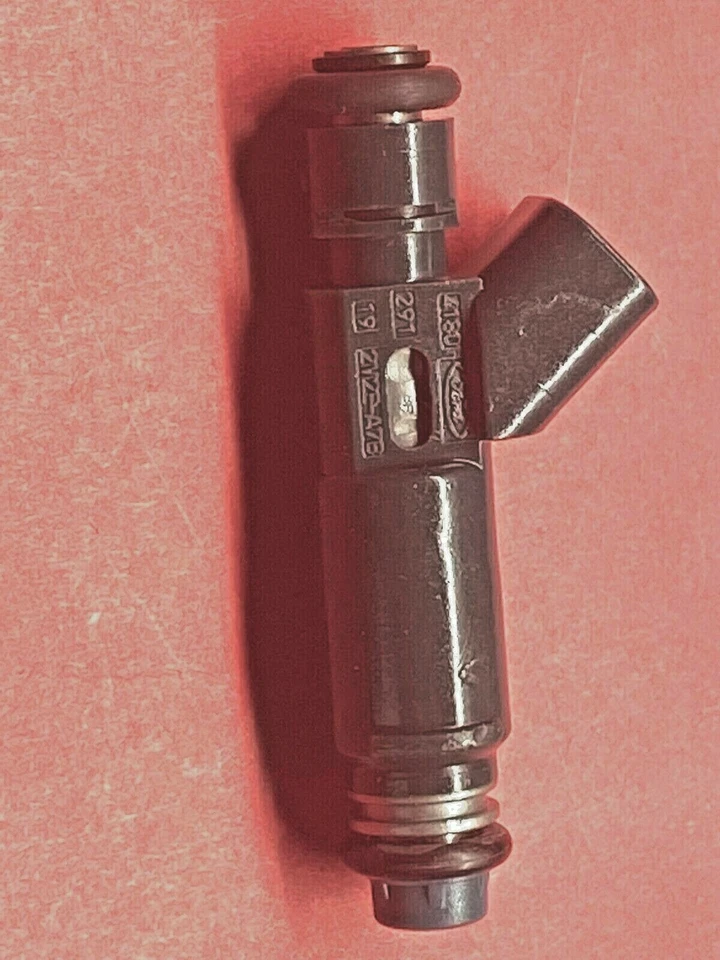 New OEM Fuel Injector for Ford	Mondeo,Mazda	6,MPV  155-0382 — 第 1/3 张图片