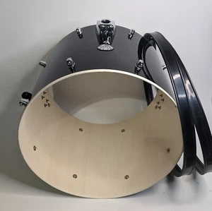 MAPEX Voyager 22” X 16” Bass Drum Black - Needs T Rods And Claws to Complete. - Picture 1 of 3