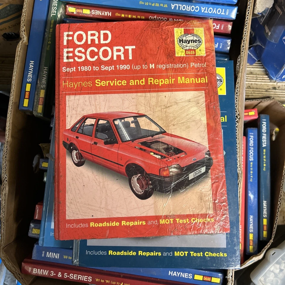 Haynes workshop manual Ford Escort 1980 to 1990 - free postage - Image 1 of 1