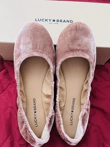 NIB Size 8 Lucky Brand Blush Smart Velvet LK-Emmie Flats Slip On Ballet Shoes - Picture 1 of 5