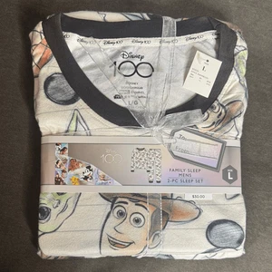 Disney 100 Figuren Mash Up Herren Schlaf Set Schlafanzug 2 Teile Gr. L NEU - Bild 1 von 5