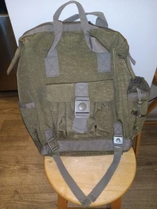 Tommy Bahama Convertible Laptop Travel School Backpack Green Multi-Pockets - Picture 1 of 2