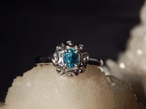 1,13 Ct. Ovaler blauer Zirkon Ring schlicht Sterlingsilber - Bild 1 von 8