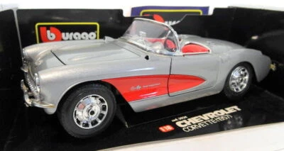 Burago 1/18 Scale diecast - 3024 Chevrolet Corvette 1957 silver / red - Image 1 of 4