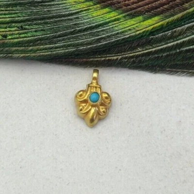 7x6mm 18k Yellow Gold Charm Pendant | Jewelry Finding for Bracelet - Image 1 of 4