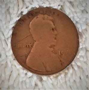 1911 D Lincoln Cent // # 98 - Picture 1 of 2