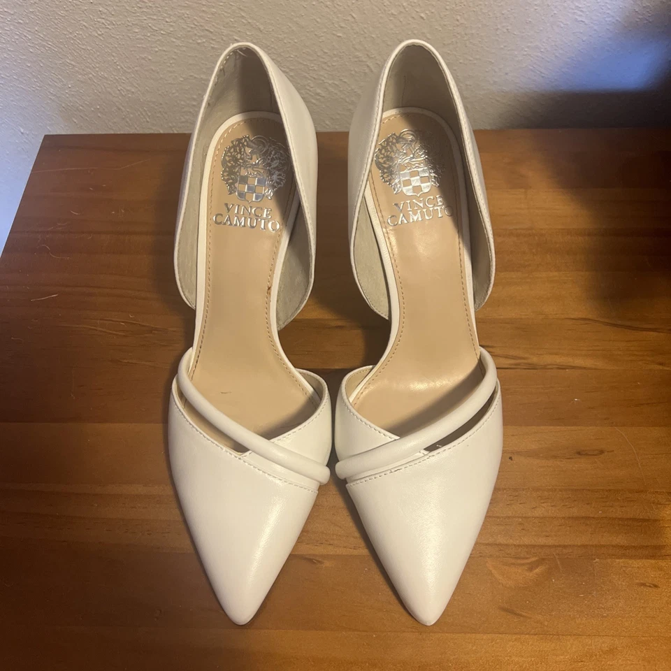 Vince Camuto “Delila” Pumps Ivory Size 7 Medium  - Image 1 of 4