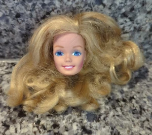 Barbie vintage époque Superstar face seule Mattel Taiwan 1976 pour pièces et réparation ✨ - Photo 1/9