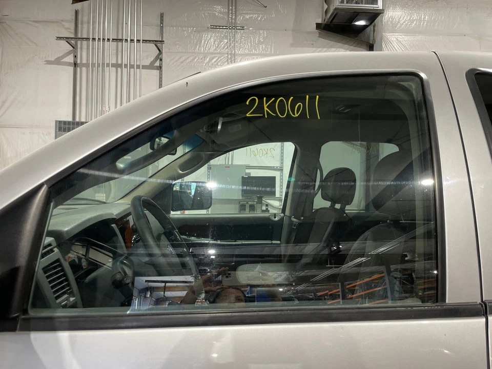 Dodge Ram 2500 2003-2009 conductor LH puerta delantera izquierda ventana vidrio (solo vidrio) Foto 1 de 1