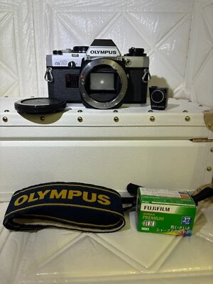 🚀🎁《MINT w/ STRAP》OLYMPUS OM-10 Silver 35mm SLR Film Camera Body From JAPAN✈✈✈✈ - Image 1 of 4