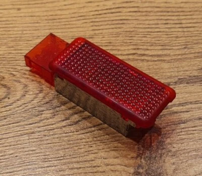 VW VOLKSWAGEN TOUAREG 2002-2010 7L TARJETA PUERTA CORTESÍA LUZ ROJA DELANTERA/TRASERA Foto 1 de 4