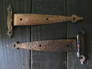 Hammered Copper Spade Colonial Cabinet T Strap 6 3/8" Gate Flat Hinge Set-2 - Picture 1 of 4