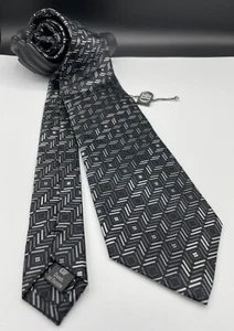 DANIEL DE FASSON Men's 100% TRIFOLD Silk Tie ~ Black ~ Geometric ~ Hand Made! - Picture 1 of 7
