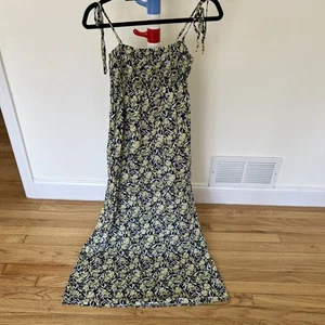 Uniqlo maxi dress Size Medium - Picture 1 of 6