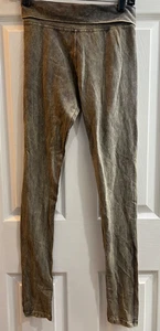 T-Party Fold Over Mineral Washed Tapered Leggings Yoga Pants Size Small CJ72219 - Picture 1 of 4