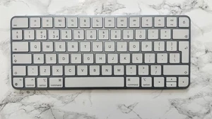 Klawiatura Apple Magic Bluetooth - model A2450 - Zdjęcie 1 z 5