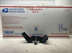 2005 SATURN ION Rear Door Hinge Upper & Lower Left Driver Side LH G - Bild 1 von 14