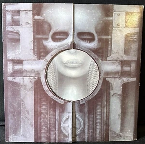 EMERSON LAKE & PALMER LP GEHIRNSALATCHIRURGIE 1973 Original mit Poster MC-66669 - Bild 1 von 2