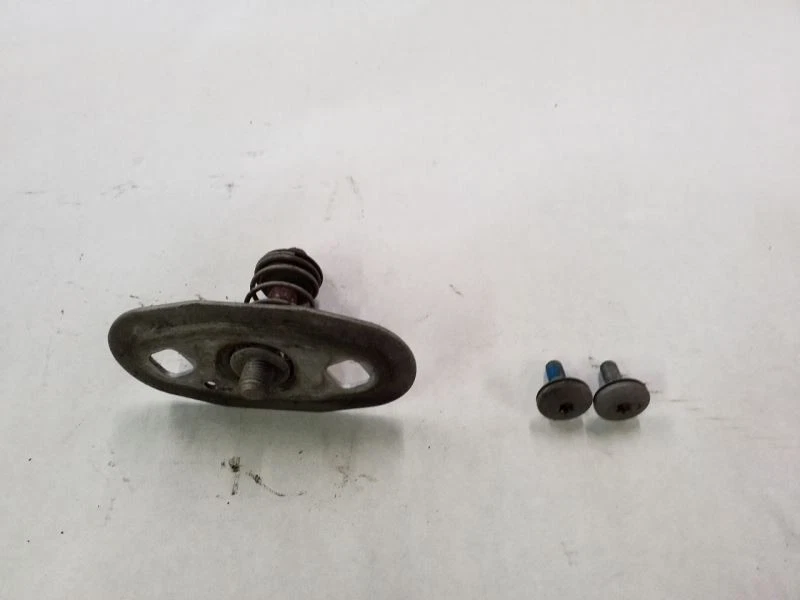 Muelle de tope de liberación del capó | Se adapta a BMW 528i 540i 1997-2000 Foto 1 de 4