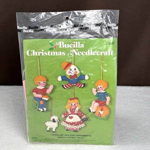 NEU & VERSIEGELT! Vintage Bucilla Kinderreime Weihnachtsschmuck Handarbeitsset 3391 - Bild 1 von 4