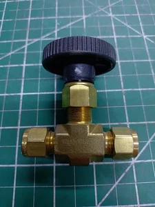 Parker 6Z-V6LN-B Brass Needle Valve 3/8" Compression to 3/8" Compression - Picture 1 of 1