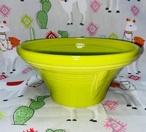 NEW FIESTA Lemongrass Green Hostess Serving Bowl 41 ounce FIESTAWARE ships free - Picture 1 of 4