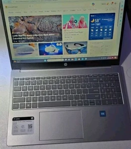 HP 15.6" HD Laptop☆32GB Ram/256GB SSD☆Wi-Fi/Bluetooth☆Windows 11**NEW** - Picture 1 of 5