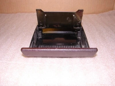 Cenicero de tablero Honda Accord LXI DX LX SEI 1986-89 FABRICANTE DE EQUIPOS ORIGINALES 77711-SE3-0030 marrón Foto 1 de 4