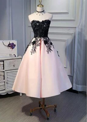 Gothic Black Pink Wedding Dresses Short Knee Length Lace Appliques Bridal Gowns - Image 1 of 4