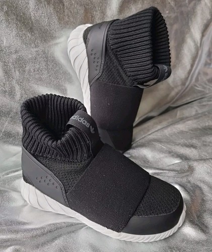 STIVALI DA GINNASTICA BAMBINO ADIDAS TUBULAR DOOM UK5K neri nuovi senza scatola