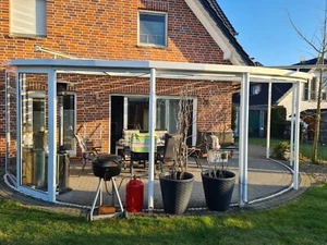 Terrassenüberdachung (8,21 m x 4,28 m) inkl. Wintergartenmarkise u. Seitenteilen - Bild 1 von 8