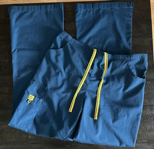 WonderWink Origins Romeo Flare Leg Cargo Women's Scrub Pant Pre-Owned - Picture 1 of 7